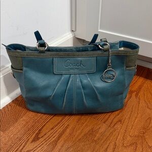 Vintage COACH leather handbag